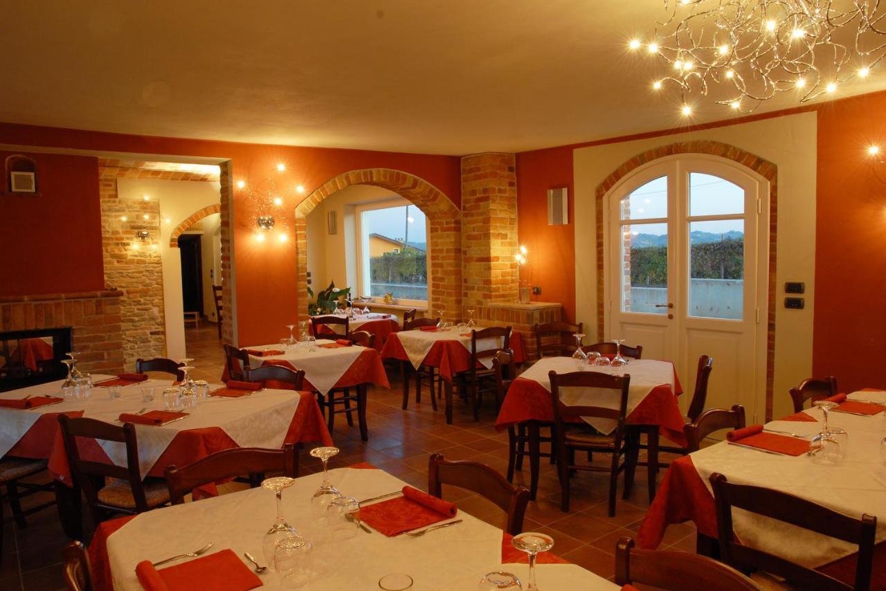 Agriturismo Cinque Camini San Marzano Oliveto Eksteriør billede